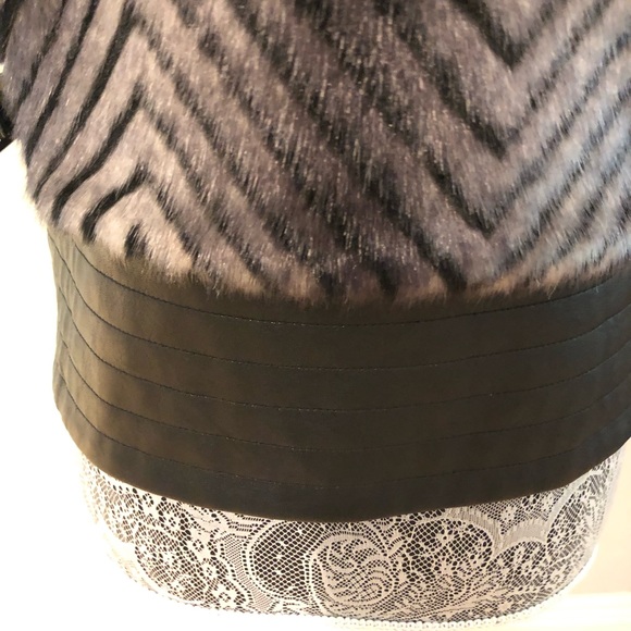 Fashionable Vest , l Fur , Animal print & leather - Picture 3 of 8